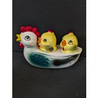 Lustige Küken Salz Und Pfefferstreuer Made in Japan 50Er Jahre Shabby Vintage Menage Set Streuerpaar Pfeffer Lustige Küken Salz Und Pfefferstreuer Made in Japan 50Er Jahre Shabby Vintage Menage Set Streuerpaar Pfeffer von Landmum