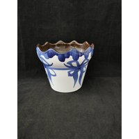 Origineller Wgp Übertopf Blumentopf Schleife Deko Topf Keramik Origineller Wgp Übertopf Blumentopf Schleife Deko Topf Keramik von Landmum