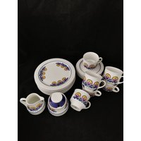 Scherzer Porzellan Lila Prilblume Kaffeegedeck 6x Gedeck Teller Tasse Kaffeeservice Kaffeekanne 60Er Jahre Für 6 Personen von Landmum
