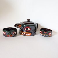 Set Keramik Konvolut Kanne Totem Pole Tiki Tee-/Kaffee-Servierset Stapelbar Made in Japan von Landmum