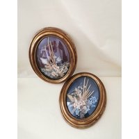 Tolle Xl Großer Prunk Barock Vintage Bilderrahmen Mit Blumenbouquet Und Gewölbter Scheibe Biedermeier Showrahmen Tolle Xl Großer Prunk Barock Vintage Bilderrahmen Mit Blumenbouquet Und Gewölbter Scheibe Biedermeier Showrahmen von Landmum