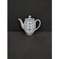 Vintage Kanne Blau Teekanne Kaffeekanne Zwiebelmuster Strohblume Strohmuster Deckel von Landmum