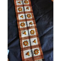 Vintage Kleiner Bestickter Wollteppich Läufer Shabby Teppich Tischdecke Wandteppich 130cm X 45cm von Landmum