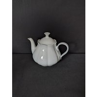 Vintage Seltmann Weiden Jasmin Porzellan Teekanne Weiß 1, 2 Liter von Landmum