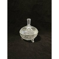 Wunderschöne Große Bleikristall Glas Bonboniere Vintage Kristall Shabby Geschliffenes Konfektschale Deckeldose von Landmum