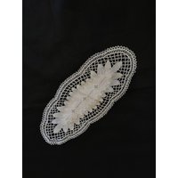 Zauberhafte Vintage Tischdecke Klöppelspitze Und Stickerei Läufer Decke Handarbeit Klöppeldecke Shabby Geklöppelt Leinen 58cm X 25cm Zauberhafte Vintage Tischdecke Klöppelspitze Und Stickerei Läufer Decke Handarbeit Klöppeldecke Shabby Geklöppelt Leinen 58cm X 25cm von Landmum