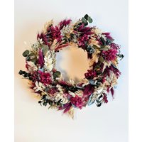 Trockenblumenkranz in Beere Mit Eukalyptus I Türkranz Trockenblumen Trockenkranz Tischkranz Moderner Adventskranz Artikel 004 Trockenblumenkranz in Beere Mit Eukalyptus I Türkranz Trockenblumen Trockenkranz Tischkranz Moderner Adventskranz Artikel 004 von LandwerkeShop