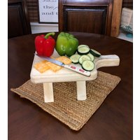 Kleiner Holzständer/Küchendekoration/Schneidebrett/Hocker von LangfordDecorandMore