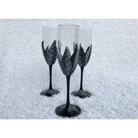 Champagner-Gläser Verziert Mit Perlen-Silber-Schwarz-Toasting-Flöten-Set 3 Verzierte Gläser Geschenkidee Tischdekoration von LanitaGiftShop