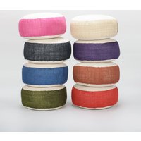 Raw Hill Tribe Hanf Kapok Gefüllt Zafu Kleiner Ottoman Pouf Pouffe Oatmeal Tan Creme Runde Bio Meditation Kissen Bodenkissen Hmong Stoff von LannaPassa