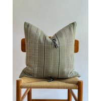 Handgewebter Kissenbezug Aus Naturfaser von LannaTextiles