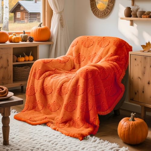 Lanpn Orange Kuscheldecke, Extra Weiche Jacquard Decke, 3D Kürbis Plüschdecke aus Polyester für Sofa/Couch/Bett, Wohndecke mit Reliefmuster Leichte Sofadecke Dekorative Überwurfdecke, 130x150cm von Lanpn