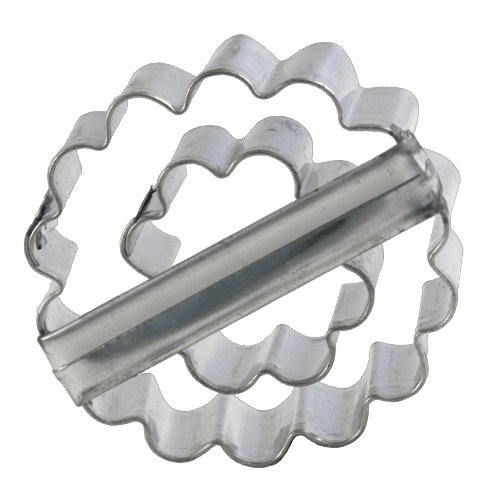 Lares Ausstechform - Plätzchenform - Linzerkringel - zur Herstellung von individuellen Keksen - ca. Ø 5,5 x 1,7 cm - Made in Germany Lares Ausstechform - Plätzchenform - Linzerkringel - zur Herstellung von individuellen Keksen - ca. Ø 5,5 x 1,7 cm - Made in Germany von Lares