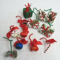 Vintage Weihnachtsbaum Ornamente Verschiedene Hand Made Lot Von 12 von LasVegasCloset