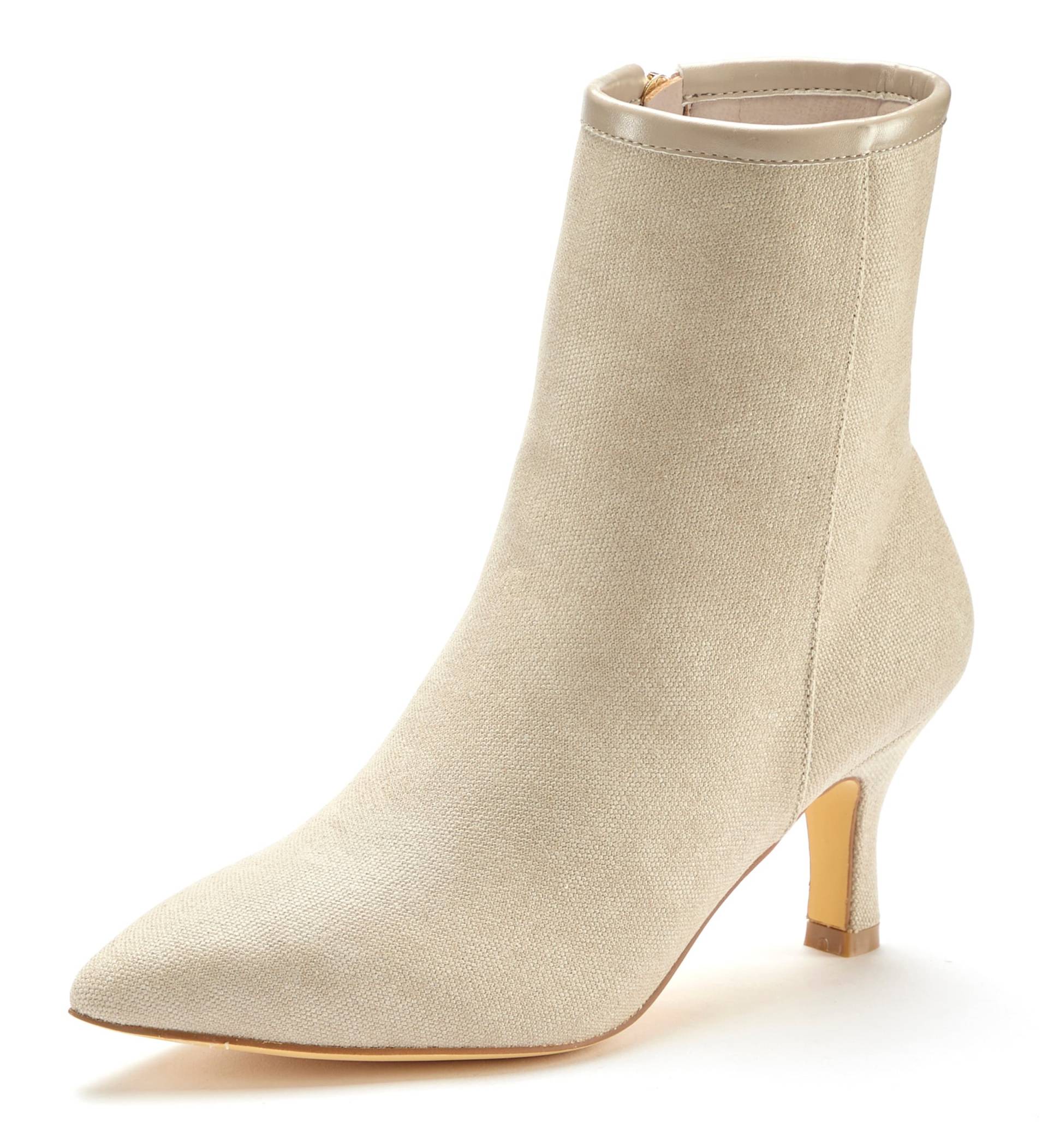 Stiefelette in beige von LASCANA von Lascana