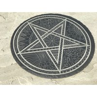 Gravierte Schiefer Pentagramm Altar Kachel, Wicca Pagan Dekor Gravierte Schiefer Pentagramm Altar Kachel, Wicca Pagan Dekor von LaserScribeDesigns