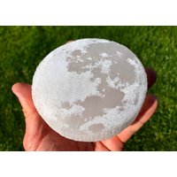 Reine Selenit Mond Ladeplatte von LaserScribeDesigns