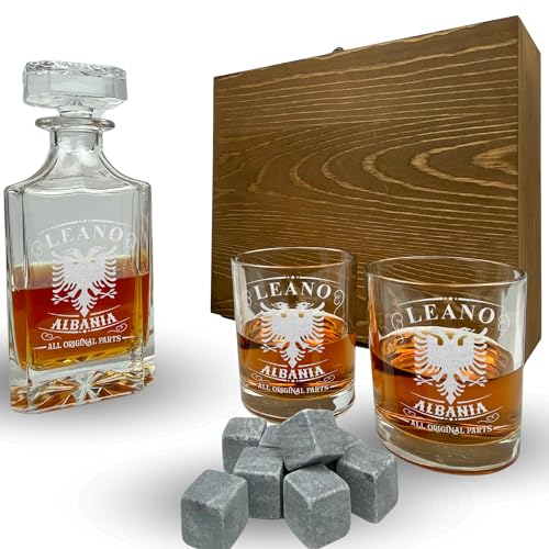 Whisky Set mit Gravur Albanien personalisiert Karaffe 700 ml und Gläser graviert Adler Wappen Flagge Albania Geschenkbox (Box mit 1 Karaffe, 2 Gläsern und 8 Whisky-Steinen) von Lasernauten