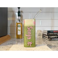Trinkglas Mit Pinker Schleife Und Name I Glasbecher Strohhalm Deckel Geschenk Für Sie Iced Coffee Glas Personalisiert von Lastrantia