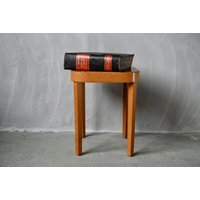 Horgen Glarus Hocker Schweizer Design Aus Hellem Holz Signiert Minimalist Modernist Scandinavian von Latelierbellelurette