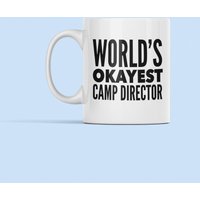 Lustiges Camp Director Geschenk, World's Okayest Becher, Sommer Worker Geschenk von LaughablePrintables