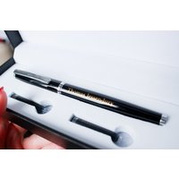 Personalisierter Nachfüllbarer Aluminium Füllfederhalter Mit Gravur - Feine Spitze, Schwarze Tinte Mit Box Firmengeschenke Benutzerdefiniertes Logo Personalisierter Nachfüllbarer Aluminium Füllfederhalter Mit Gravur - Feine Spitze, Schwarze Tinte Mit Box Firmengeschenke Benutzerdefiniertes Logo von LaundryRoomShop