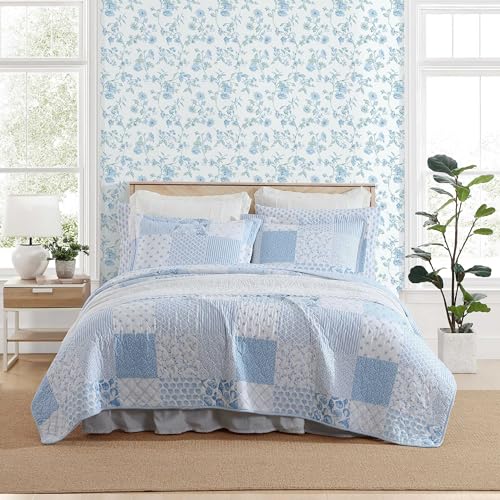 Laura Ashley Bettwäsche-Set für Doppelbett, wendbar, Premium-Bettwäsche mit passendem Kissenbezug, luxuriös weiche Wohnkultur (Colleens Coastal Patchwork Blue, Twin) von Laura Ashley