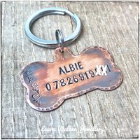 Hunde-Id-Tag, Personalisierte Hundemarke, Kupfer-Hundeknochen von LauraWalkerJewellery