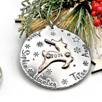 Personalisierte Weihnachtskugel, Weihnachtsbaum, Erste Weihnachtserinnerung Personalisierte Weihnachtskugel, Weihnachtsbaum, Erste Weihnachtserinnerung von LauraWalkerJewellery