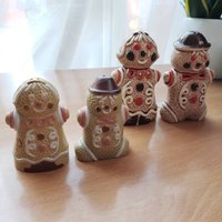 Vintage Salz - Und Pfefferstreuer Keramik Weihnachten Lebkuchen Mann Frau von LaurasFunFindsCA