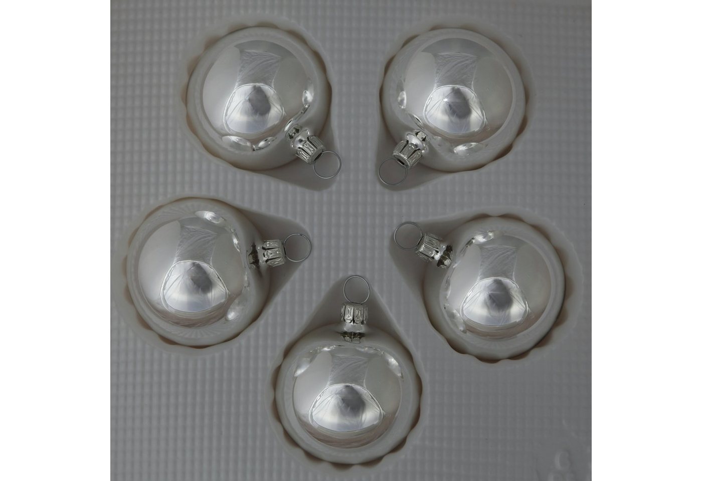 Lauschaer Glas Christbaumschmuck Christbaumschmuckkugeln in verschiedenen Farben und Größen Lauschaer Glas Christbaumschmuck Christbaumschmuckkugeln in verschiedenen Farben und Größen von Lauschaer Glas