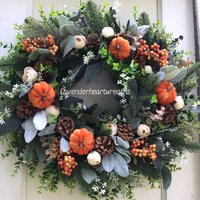 Herbstkranz/ Ernte/ Kürbisse/ Eukalyptus/ Bauernhaus/ Wohndekor von Lavenderheartwreaths