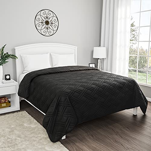 Lavish Home Schwarze Steppdecke für King-Size-Betten, gestepptes Muster, weiche und leichte Bettwäsche für alle Jahreszeiten, einfarbige Tagesdecke von Lavish Home