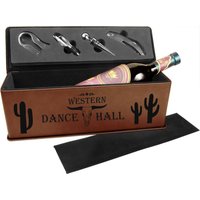 Gravierte Leder Weinkiste Mit Werkzeugen - Personalisiertes Hochzeitsgeschenk Kunstleder & Stahl Set Abschlussgeschenk Gravierte Leder Weinkiste Mit Werkzeugen - Personalisiertes Hochzeitsgeschenk Kunstleder & Stahl Set Abschlussgeschenk von LazerDesigns