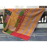 Boho Vintage Kantha Quilt Handgemacht Decke Wendbare Baumwolle Sari Tagesdecke Handgenäht von LazuWork