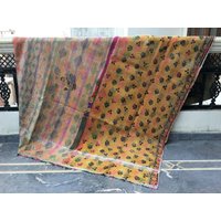 Kantha Tagesdecke, Handgemachte Decke, Boho Reversible Quilt, Vintage Quilt von LazuWork