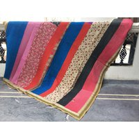 Sari Patchwork Kantha Quilt Vintage Baumwolle Decke Handbestickter Reversible Überwurf Indisch Boho Tagesdecke von LazuWork