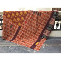 Sari Patchwork Kantha Quilt Vintage Baumwolle Decke Handbestickter Reversible Überwurf Indisch Boho Tagesdecke von LazuWork