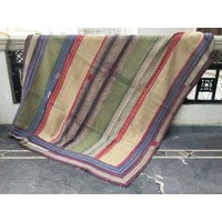 Vintage Kantha Quilt, Handgefertigte Baumwolle Sari Decke, Boho Decke von LazuWork