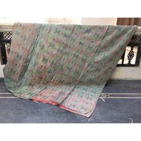 Vintage Kantha Quilt, Handgemachter Baumwoll Boho Decke von LazuWork