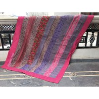 Vintage Kantha Quilt, Handgemachter Baumwoll Boho Decke von LazuWork