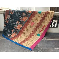 Vintage Kantha Quilts, Patchwork Decke, Werfen Bestickt, Handgemachte Quilt Bettwäsche, Wendedecke von LazuWork