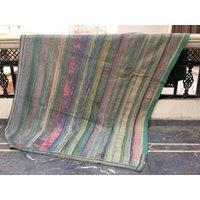 Wohnkultur Vintage Kantha Quilt, Patchwork Handgefertigte Baumwolle Sari Decke, Boho Decke von LazuWork