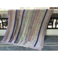 Vintage Kantha Quilt Handgemachter Patchwork Sari Überwurf Aus Baumwolle von LazuWork