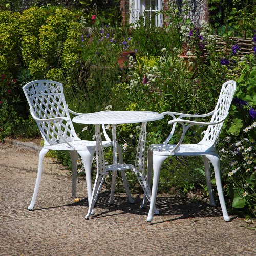 Lazy Susan Ivy 63 cm runder Gartentisch mit 2 x Emma Stühlen | wartungsfrei | wetterfest | sandgegossenes Aluminium | klassisch weißes Finish von Lazy Susan