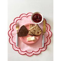 Gewelltes Rosa-Rotes Tischset | Handgemachte Curvy Edge Verspieltes Wasserdichtes, Schmutzabweisendes Esszimmerdekor - 2Er-Set Gewelltes Rosa-Rotes Tischset | Handgemachte Curvy Edge Verspieltes Wasserdichtes, Schmutzabweisendes Esszimmerdekor - 2Er-Set von LazyThingsClubber