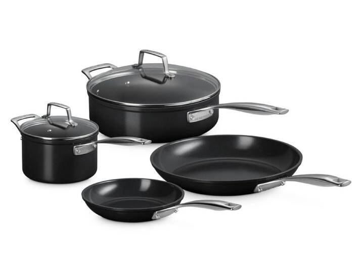LE CREUSET Pfannen-Set Essential Kochgeschirrset Keramik-Antihaft 4tlg, schwarz LE CREUSET Pfannen-Set Essential Kochgeschirrset Keramik-Antihaft 4tlg, schwarz von Le-Creuset