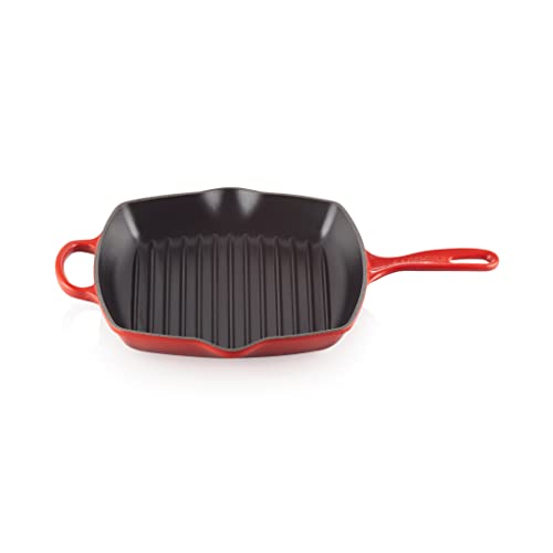 Le Creuset Signature Gusseisen-Grillpfanne, Quadratisch, 26 cm, Für alle Herdarten inkl. Induktion geeignet, 2,86 kg, Kirschrot, 20183260600422 von LE CREUSET