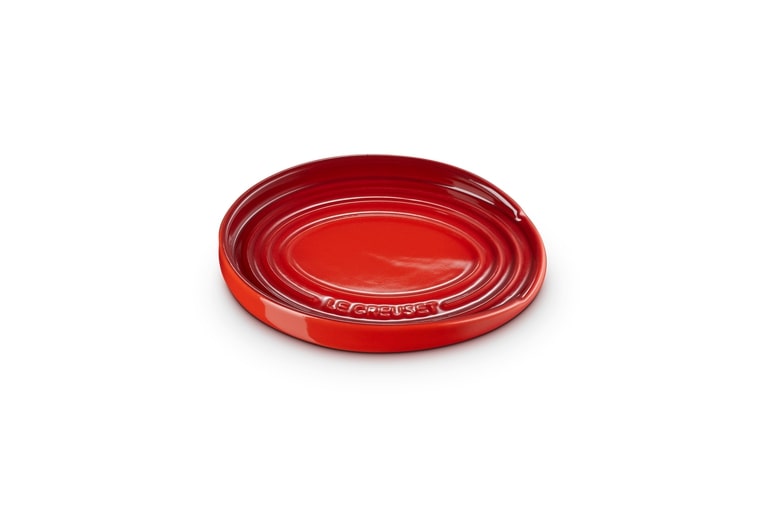 Le Creuset Löffelablage Kirschrot Oval von Le Creuset