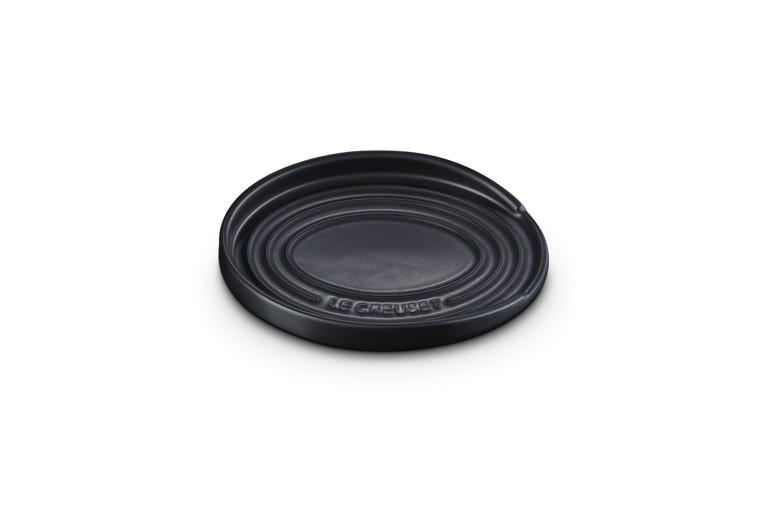 Le Creuset Löffelablage Schwarz Matt Oval Le Creuset Löffelablage Schwarz Matt Oval von Le Creuset